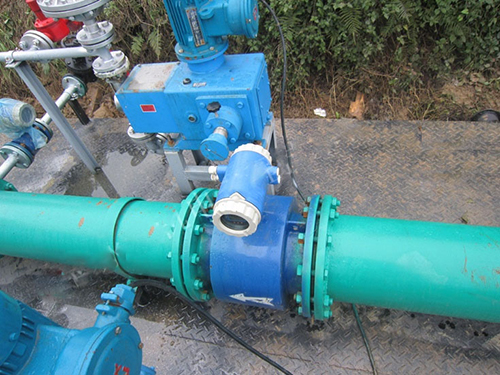 dn1000污水流量計(jì)工作現(xiàn)場圖